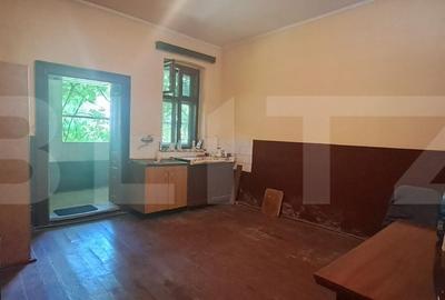 Casă cu 4 camere în Central - 11