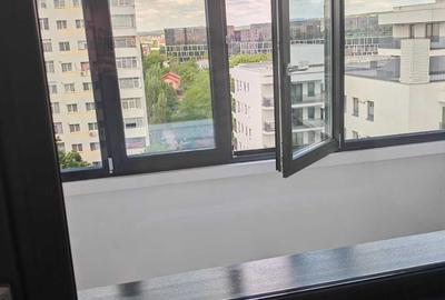 Apartament cu 3 camere semidecomandat în Splai Bahlui