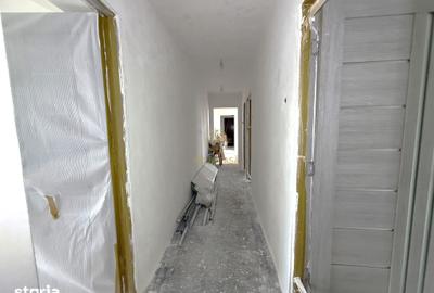 Apartament cu 4 camere decomandat în Micro 14 - 5