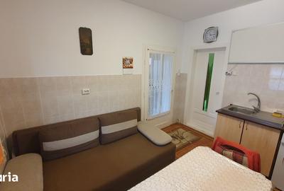 Casă cu 3 camere cu Teren 2795 Mp în Central - 5