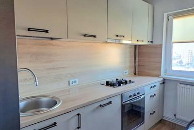 Apartament cu 2 camere decomandat, mobilat în Tomis Nord
