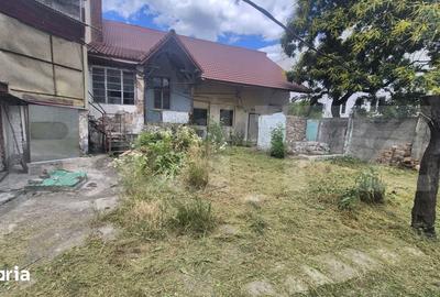 Apartament cu 4 camere în Central - 1