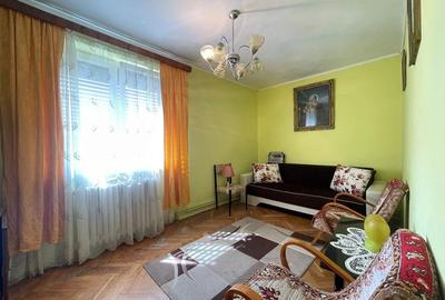 Apartament cu 3 camere decomandat în Central - 2