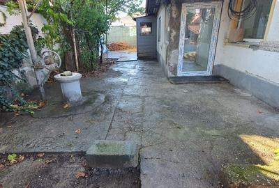 Casă cu 3 camere în Central