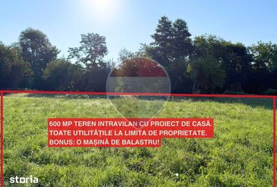 Teren de 600 mp, în Groși