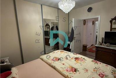 Casă cu 3 camere cu Teren 100 Mp în Piața Cluj - 1
