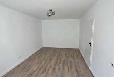 Apartament cu 3 camere semidecomandat în Gorjului