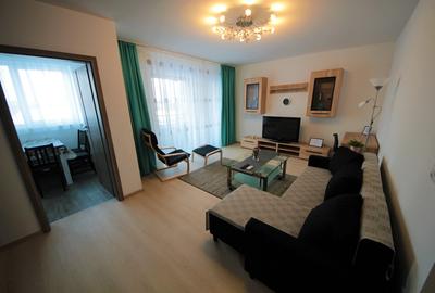 Apartament cu 2 camere semidecomandat, mobilat în Aradului