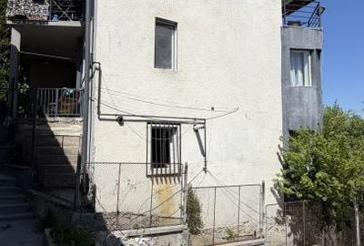 Casă cu 4 camere cu Teren 106 Mp în Central - 19