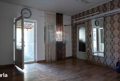 Spațiu comercial, de 150 mp, în Corbii Mari - 2
