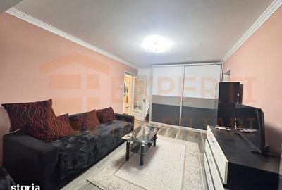Apartament cu 2 camere semidecomandat în Casa de Cultură