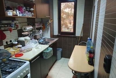 Apartament cu 3 camere semidecomandat în Central - 3