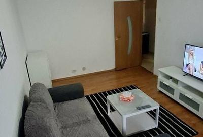 Apartament cu 2 camere decomandat în Trivale