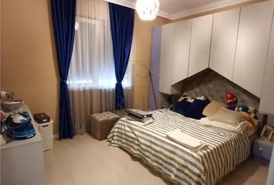 Apartament cu 3 camere decomandat în Chișoda