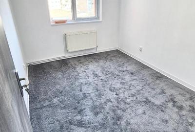 Apartament cu 4 camere în Cetate