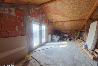 Casă cu 5 camere cu Teren 2566 Mp în Bolotești - 11