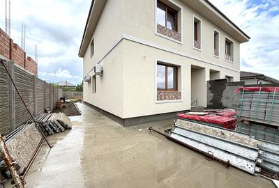 Duplex cu 4 camere cu Canalizare în Ghiroda - 1