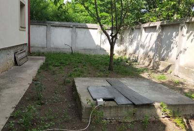 Casă cu 11 camere cu Canalizare în Brănești - 42