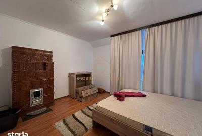 Casă cu 5 camere cu Teren 7145 Mp în Central - 8