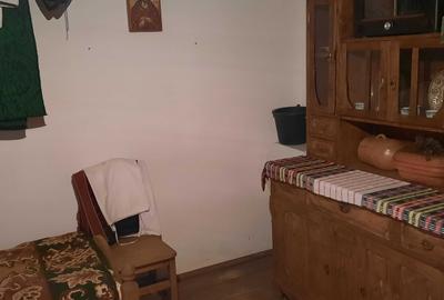 Casă cu 3 camere în Brad - 7