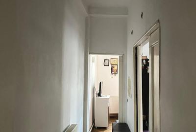 Apartament cu 2 camere decomandat în P-ța Universității - 10