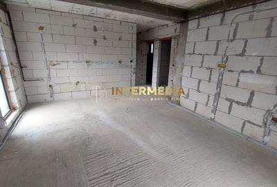 Apartament cu 3 camere decomandat în Cetate - 3