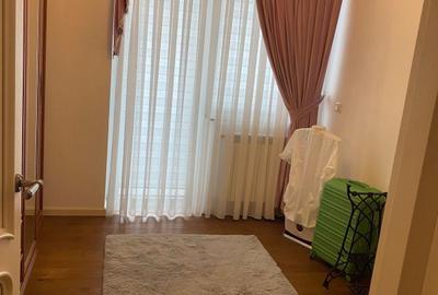 Apartament cu 3 camere decomandat în Central - 4