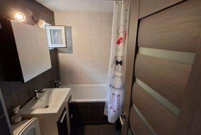 Apartament cu 2 camere decomandat în Casa de Cultură - 6