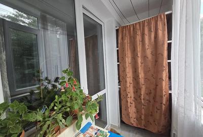 Apartament cu 3 camere semidecomandat în Micro 17 - 3