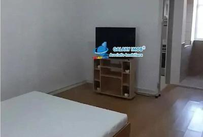 Garsonieră semidecomandată în Titan