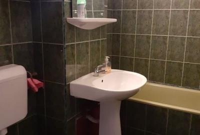 Apartament cu 2 camere decomandat în Girocului