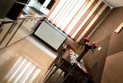 Apartament cu 4 camere decomandat în Orșova - 1