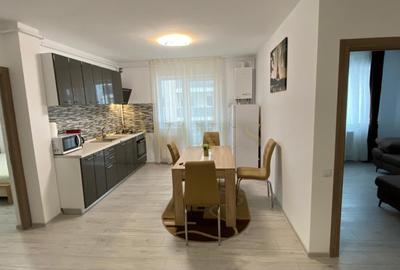 Apartament cu 3 camere semidecomandat, mobilat în Florești