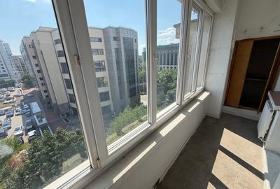 Apartament cu 5 camere semidecomandat în P-ța Unirii - 32