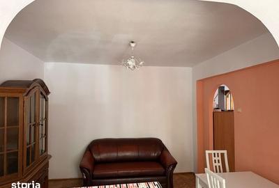 Apartament cu 3 camere în Calea Aradului