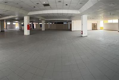 Spațiu comercial, de 1,273 mp, în Ultracentral - 12