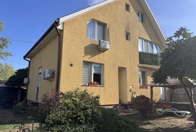 Casă cu 4 camere în Calea Clujului