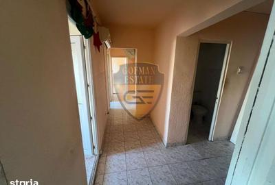 Apartament cu 3 camere decomandat în Delfinariu - 1
