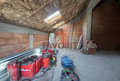 Duplex cu 5 camere cu Canalizare în Sânandrei - 7