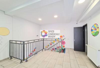Spațiu comercial, de 300 mp, în Noua - 12
