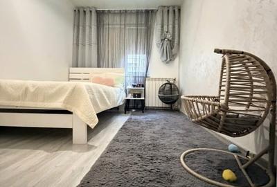 Apartament cu 3 camere semidecomandat în Nord