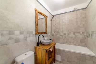 Casă cu 4 camere decomandat în Central - 8