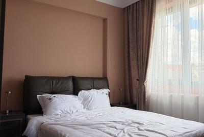 Apartament cu 3 camere decomandat în Central - 1