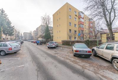 Apartament cu 3 camere semidecomandat, mobilat în Județean - 22