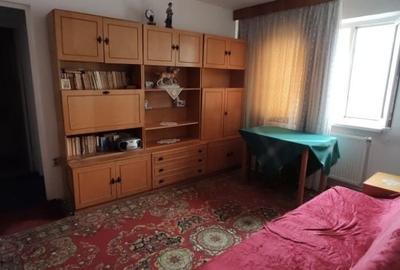 Apartament cu 2 camere semidecomandat în Obor