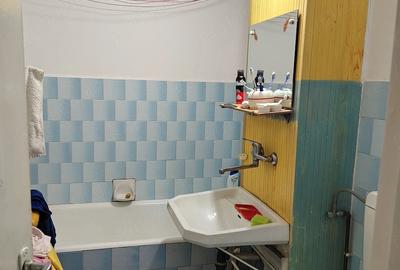 Apartament cu 2 camere decomandat în Tudor