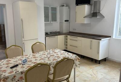 Casă cu 4 camere în Central - 8