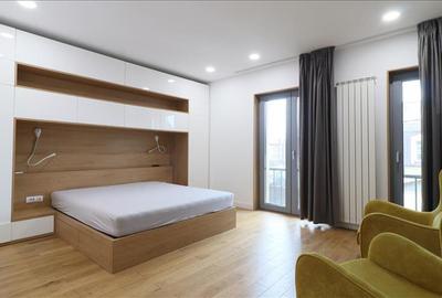 Apartament cu 2 camere decomandat, mobilat în Podul de Piatră
