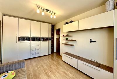 Apartament cu 2 camere semidecomandat în Aurel Vlaicu