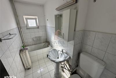Apartament cu 3 camere semidecomandat în Central - 3